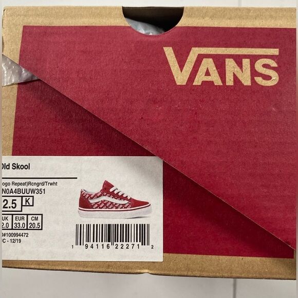 NIB VANS Unisex Red Logo Old Skool Sneakers Lace Up Tennis Shoes - Size 2.5 - Picture 3 of 10